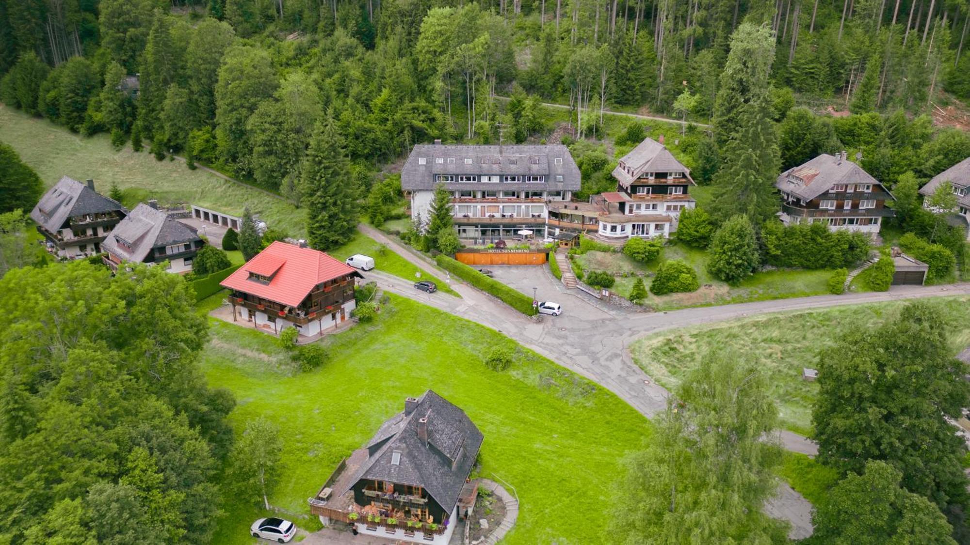 Hotel Sonnenberg Garni Hinterzarten Exterior photo