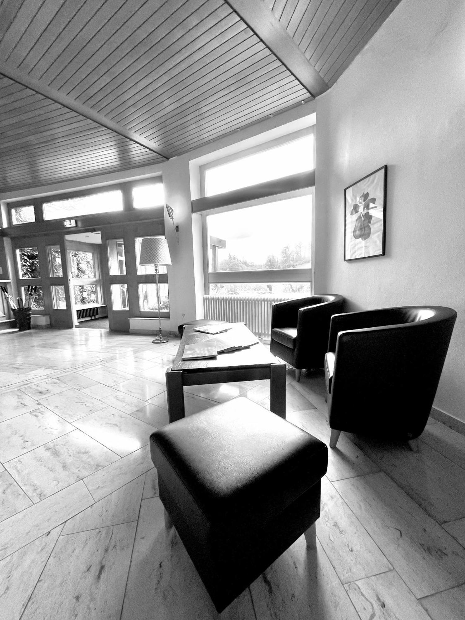 Hotel Sonnenberg Garni Hinterzarten Exterior photo